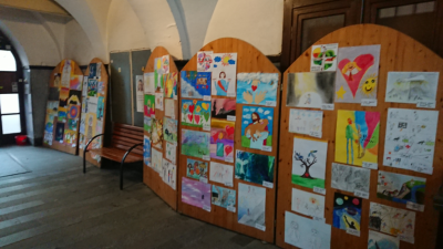 Výstava dětských výtvarných prací z Modlitby za domov 2022